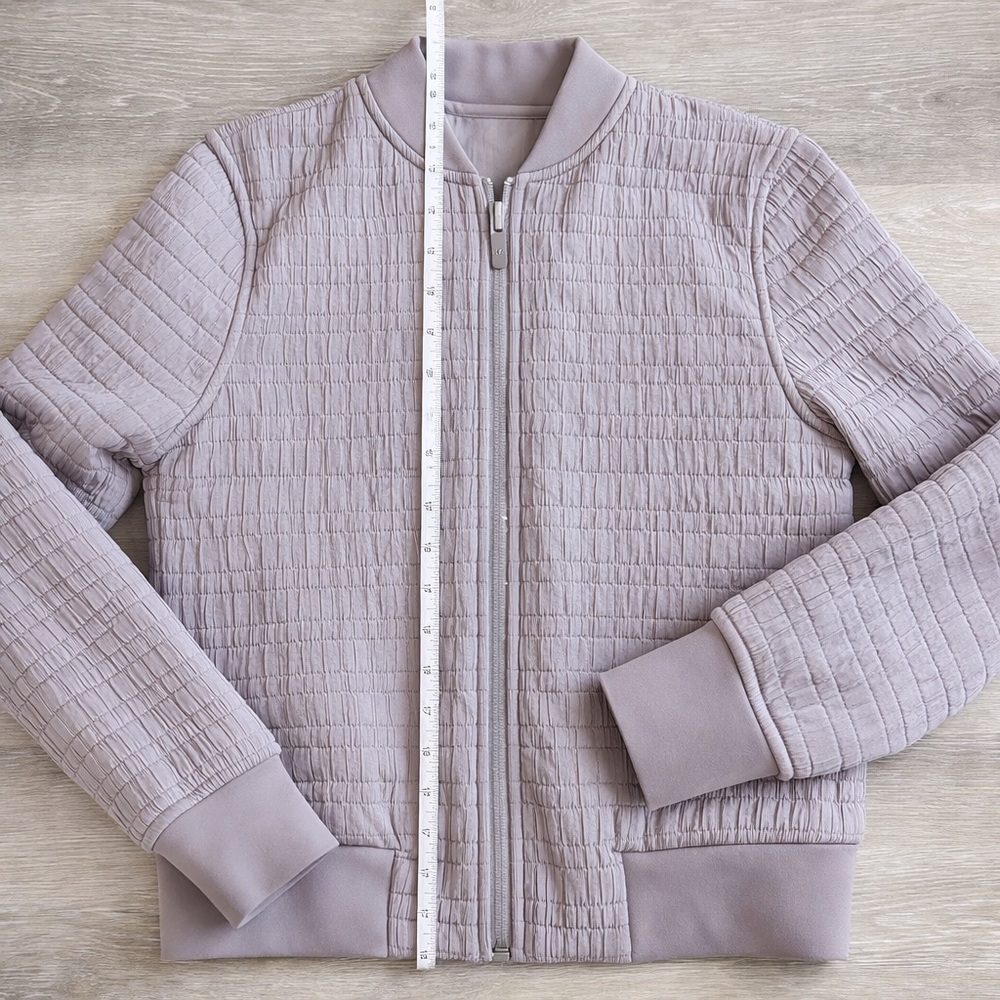 NWOT Lululemon Size 0 Reversible Jacket Serene Travels Bomber Jacket Lunar Rock - Picture 14 of 15